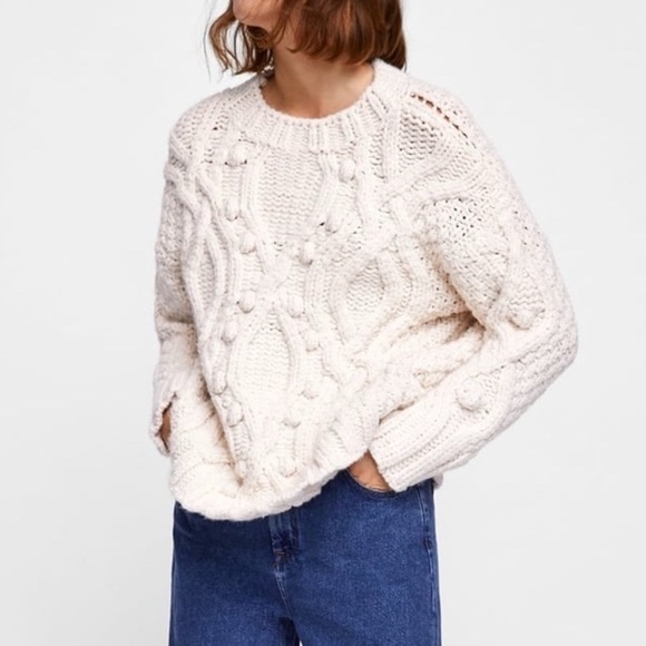 Zara Knit Pom Pom White Oversized Sweater Size Medium - Picture 1 of 11